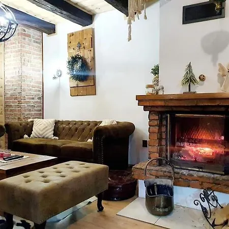 Chalet Carovna Pri Potoku S Krbom V Interieri